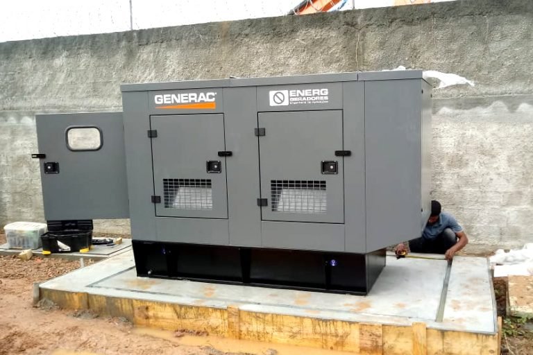 Generac Brasil Geradores de energia e torres de iluminação